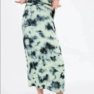 Zara Tie Dye Batik Midi Green Skirt L
